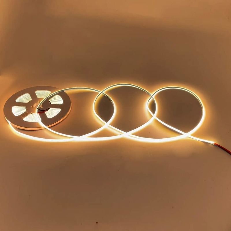 Süper Dar 3MM Genişliği COB LED Çizgi Işıklar 400Leds / m Döşenebilir 5m Daha Uzun Yaşam Süresi