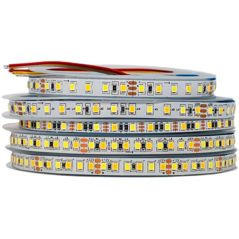 Fabrika satışı İki renkli CCT LED şerit ışığı 24v Renk sıcaklığı Ayarlanabilir 120led 12v ışık 2835 led şerit dekorasyon