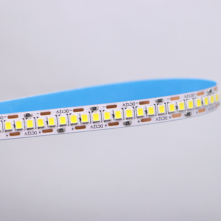 DC12V/24V 10mm 5M/Roll 2835 80Ra LED Çizgi Beyaz PCB ve 120° Işık açısı ile