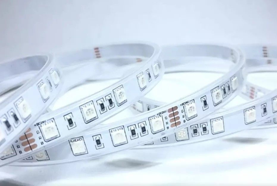 12w 12v 24v 10mm 60 LED Rgb 5050 Smd Esnek LED Şerit Işık ve Çok Renkli
