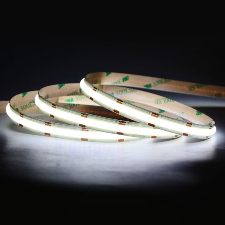 Tatil aydınlatma projeleri için kesilebilir 320LED 8MM 12 Volt Esnek COB LED Şerit Işığı
