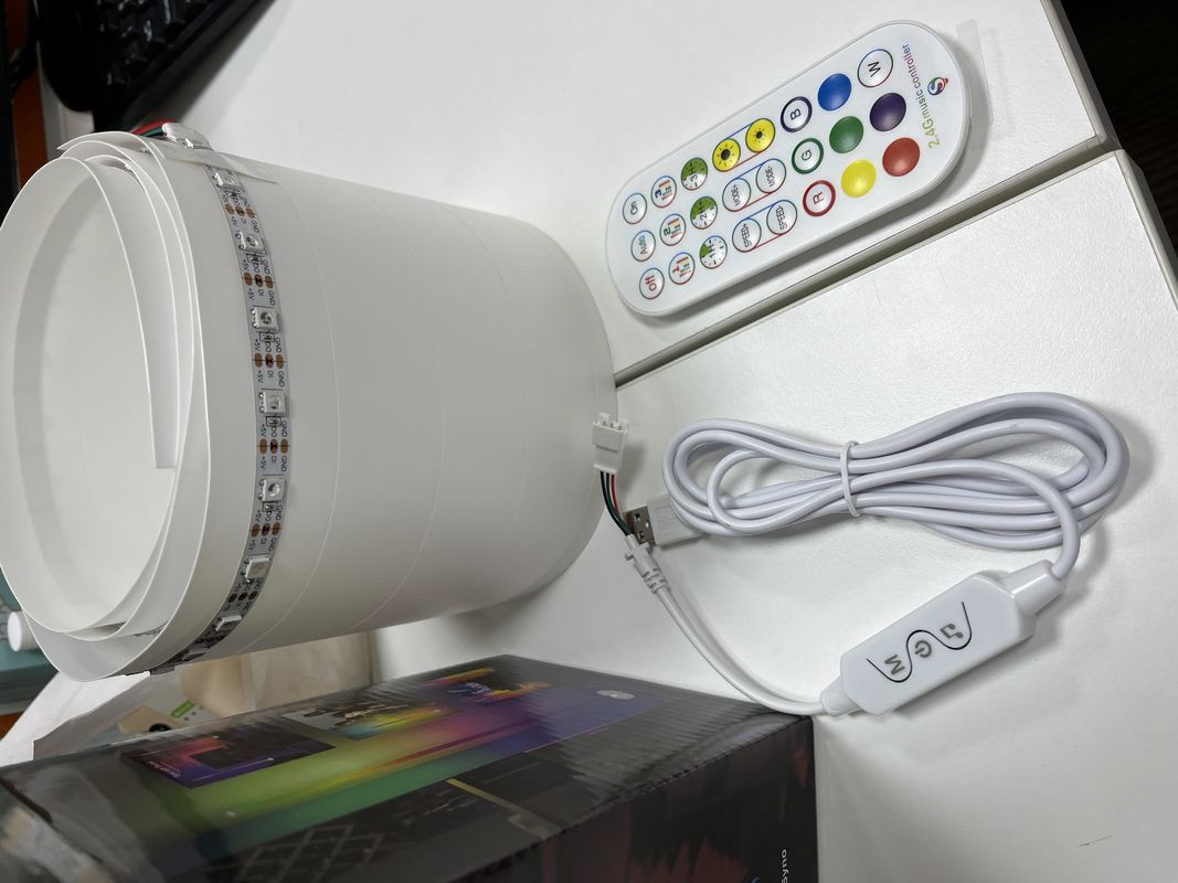 RGB Led Köşeli Zemin Lamba Modern oturma odası için dekoratif fonksiyon