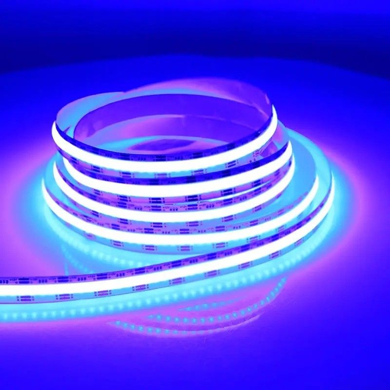 50000 saatlik çalışma süresi ve 3- saatlik çalışma süresi ile esnek dijital RGB COB LED şerit ışığı