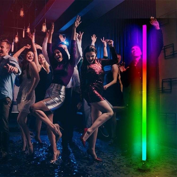 2024 Atmosphere Akıllı Ev Işığı Demir tabanlı ve uzaktan kumandalı RGB LED zemin lambası