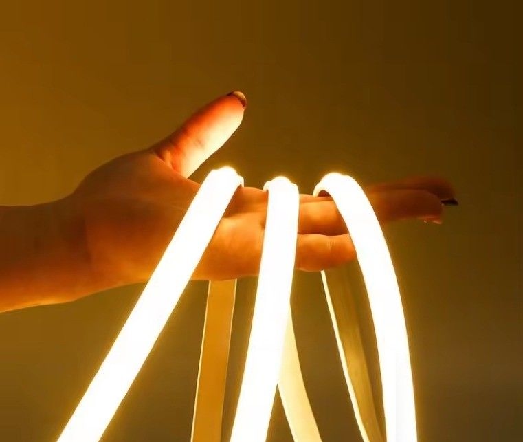 Su geçirmez COB LED Şerit Işığı 3000K 4000K 6500K 220V 110V Destek Dimmer -45 50 Çalışma Sıcaklığı